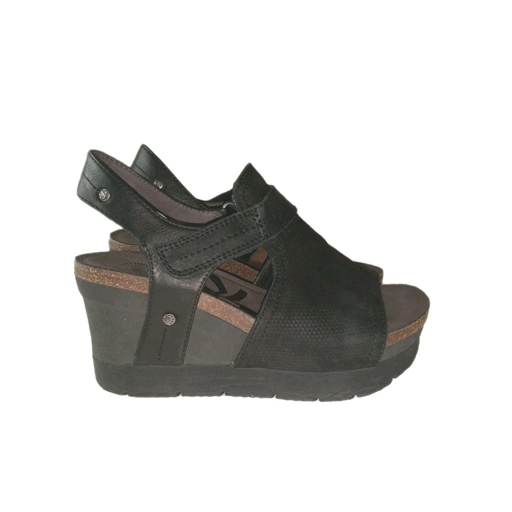 OTBT Waypoint Open Toe Wedge Sandal Women 7.5 Perforated Leather Black